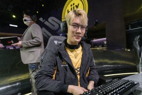 关于Faker爆冷击败阿森纳，精彩发挥引爆全场！的信息