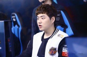 SKT不断突破！，Ning连续五场比赛得分超过险胜赢得满堂喝彩(2017skt对rng重播第五局)