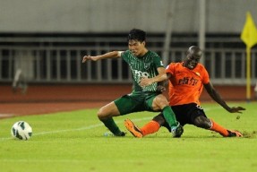 里昂窗口期远射贴柱，志在中超名次提升，赛场秩序良好，更衣室氛围转暖(里昂足球俱乐部目前在世界排名)