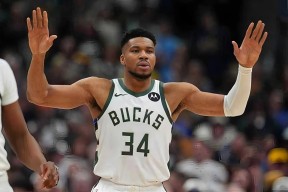 字母哥爆冷击败美国队，出色防守引爆全场！的简单介绍